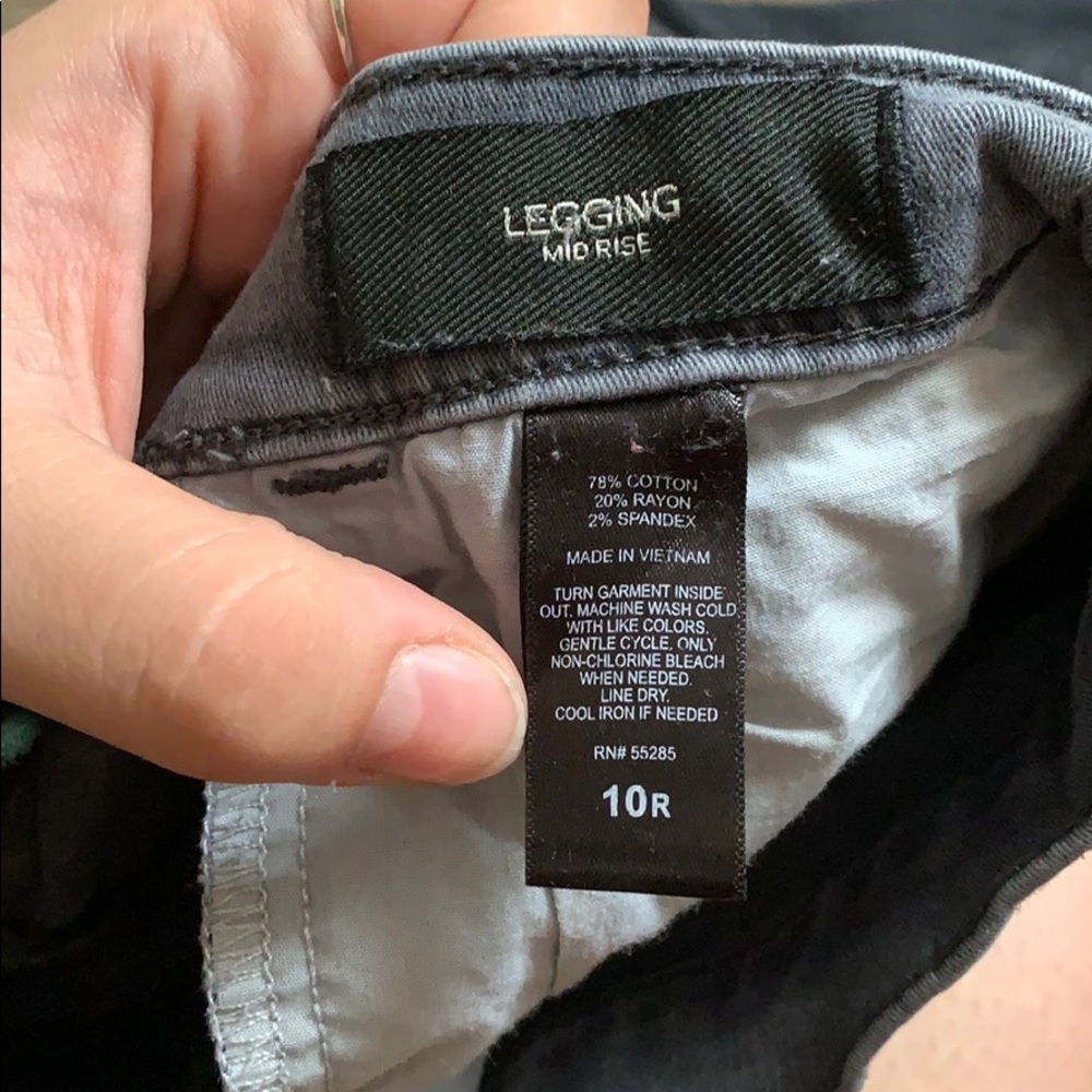 Gray Jeans Mid Rise - Picture 6 of 6